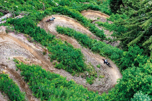 Comment enchaîner les virages sur un VTT comme un pro