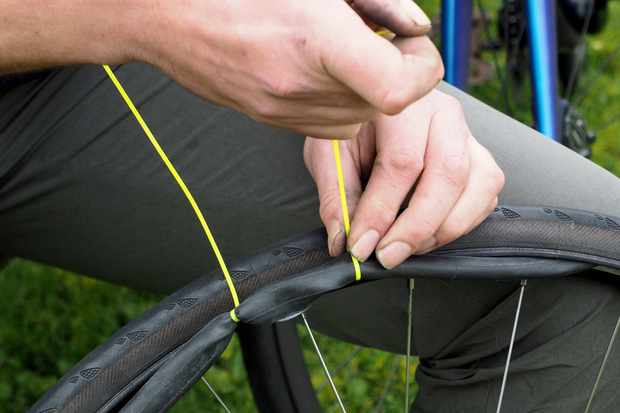 COMMENT RÉPARER UNE CHAMBRE À AIR VÉLO ?