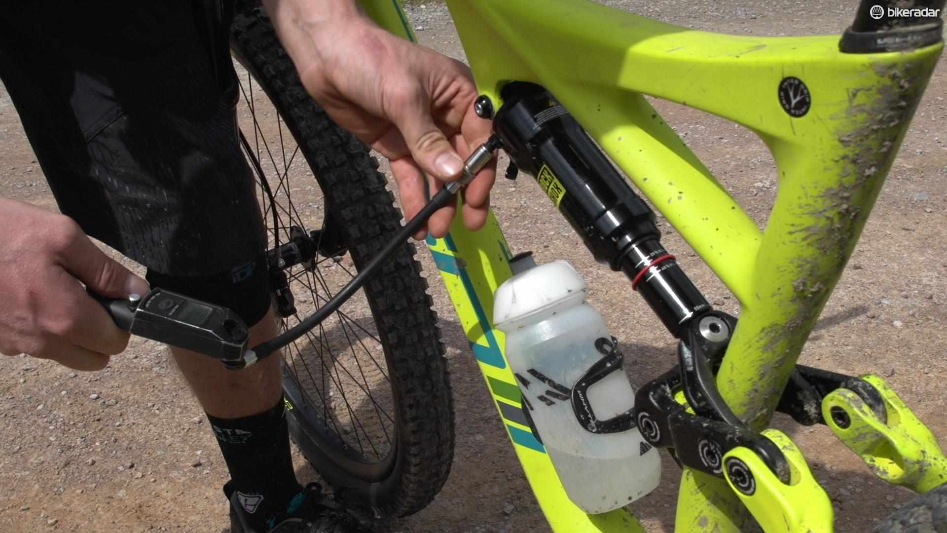 Configuration de la suspension du VTT : guides vidéo pour vous aider à tirer le meilleur parti de votre vélo