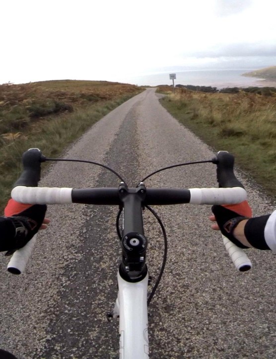 Notre guide vidéo vous dira tout ce que vous devez savoir pour vous lancer dans le cyclisme sur route