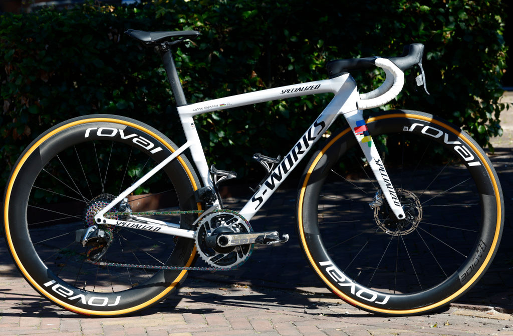 Specialized S-Works, championne du monde par équipe de Lotte Kopecky, au Simac Ladies Tour