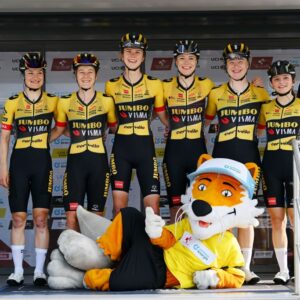 Amber Kraak, Carlijn Achtereekte, Kim Cadzow, Rosita Reijnhout, Eva Van Agt and Nienke Veenhoven at the Tour de Suisse