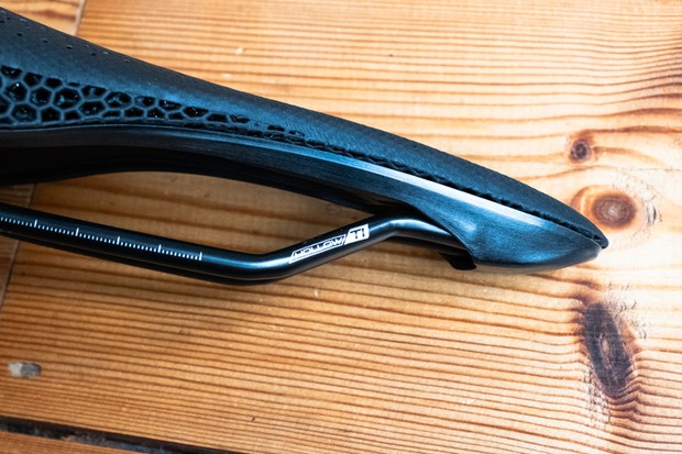 Romin Evo Pro spécialisé avec miroir (3 sur 4) Romin Evo Pro spécialisé avec miroir (1 sur 4)