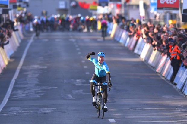 Cyclisme : 73ème Omloop Het Nieuwsblad 2018 / Arrivée Hommes / Michael Valgren du Danemark / Célébration / Gand - Ninove (196,2Km)/ Classiques de Flandre
