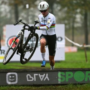 Marianne Vos (Jumbo-Visma) racing in 2022, the year she won the most recent of her eight world titles in the discipline