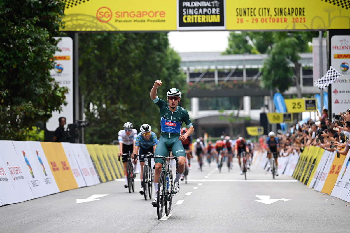 Jasper Philipsen remporte le Critérium du Tour de France à Singapour