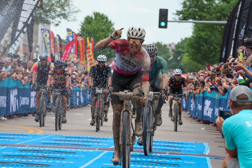 Keegan Swenson wins Unbound Gravel 200 2023