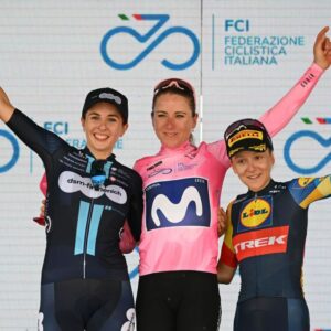 Annemiek van Vleuten takes centre stage on the podium of the 2023 Giro Donne