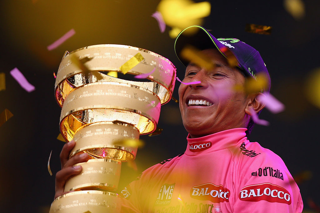 Giro d'Italia 2014 : Nairo Quintana célèbre sa victoire au classement général