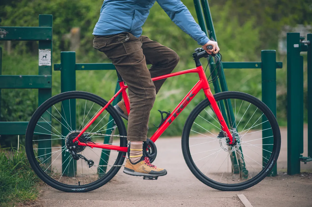 Régler la hauteur de selle à droite