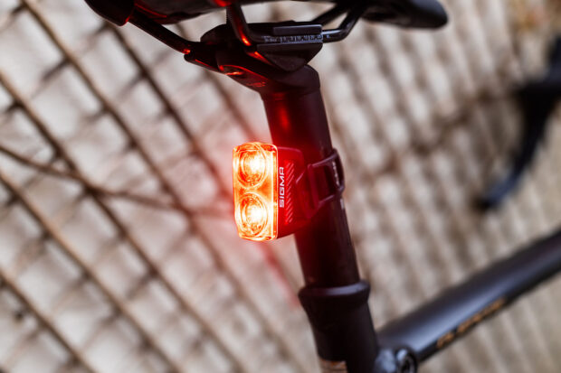 Meilleurs éclairages de vélo économiques : 8 options avant et arrière abordables pour vous déplacer dans l'obscurité