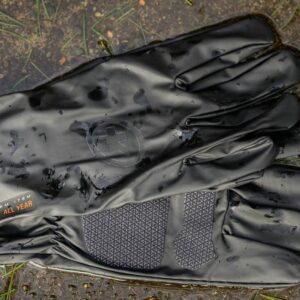 Ces gants de pluie Assos sont la mise à niveau ultime pour le cyclisme par temps pluvieux : examen des gants Assos RSR Thermo