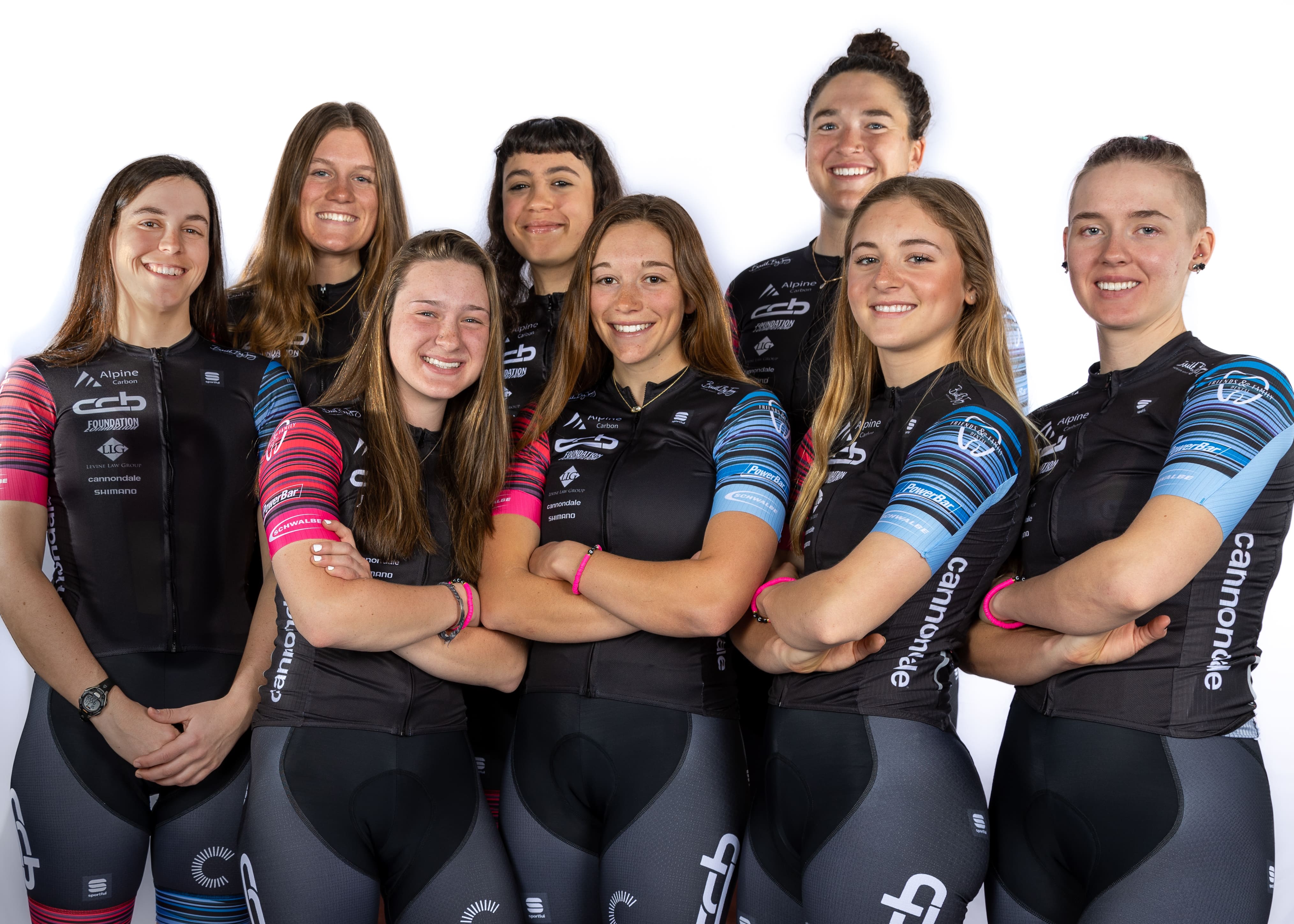 Au total, neuf coureuses complètent la liste de l'équipe féminine d'élite CCB p/b Levine Law Group 2024 aux États-Unis.