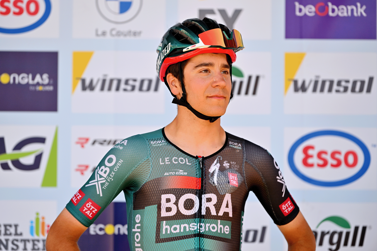 Cian Uijtdebroeks left Bora-Hansgrohe for Visma-Lease a Bike before the scheduled end of his contract