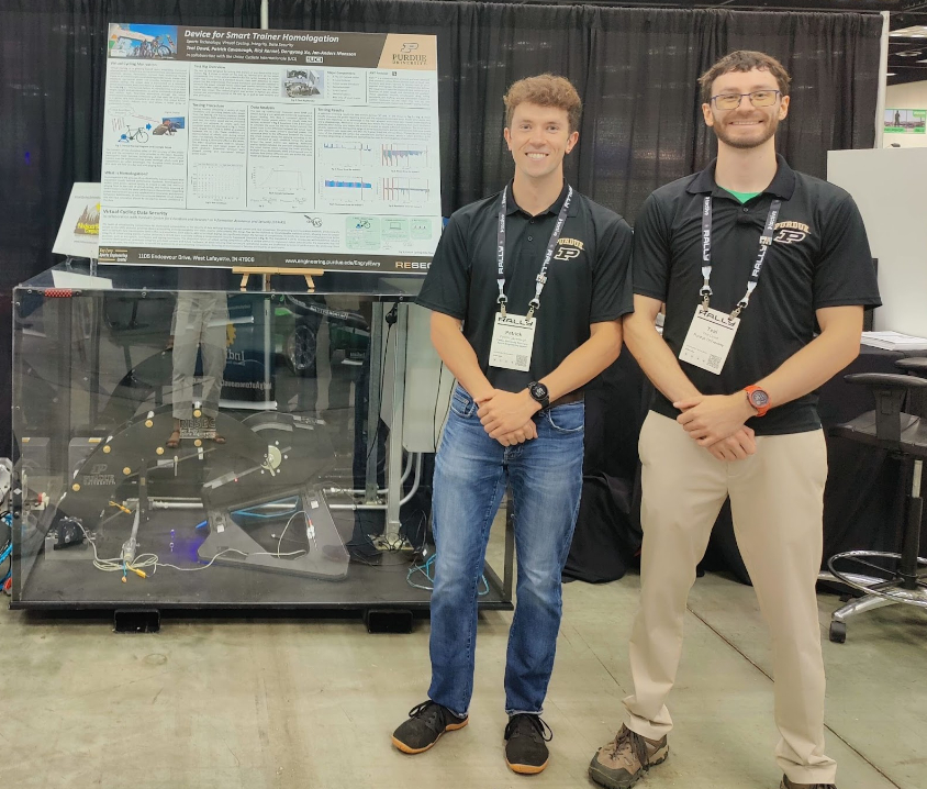 Dispositif d'homologation d'entraîneur intelligent