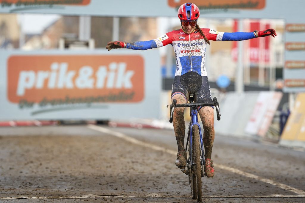 Brand et Iserbyt remportent le Superprestige Middelkerke - Cyclocross Roundup