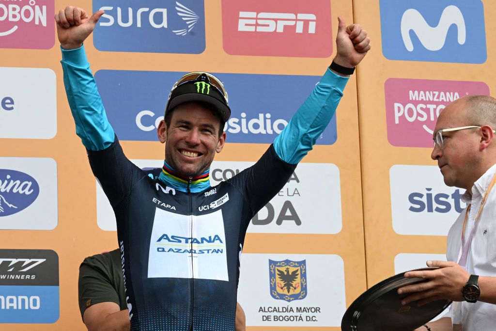 Mark Cavendish on the podium after winning stage 4 of Tour Colombia