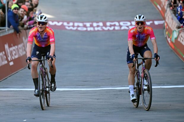 SD Worx teammates Lotte Kopecky and Demi Vollering sprinted it out for the victory in Siena at the end of the 2023 Strade Bianche