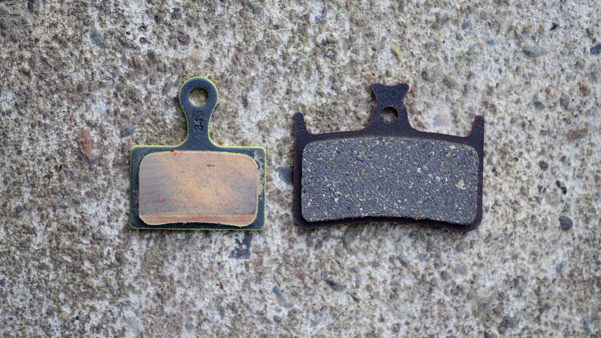 Espoir vs plaquettes de frein standard
