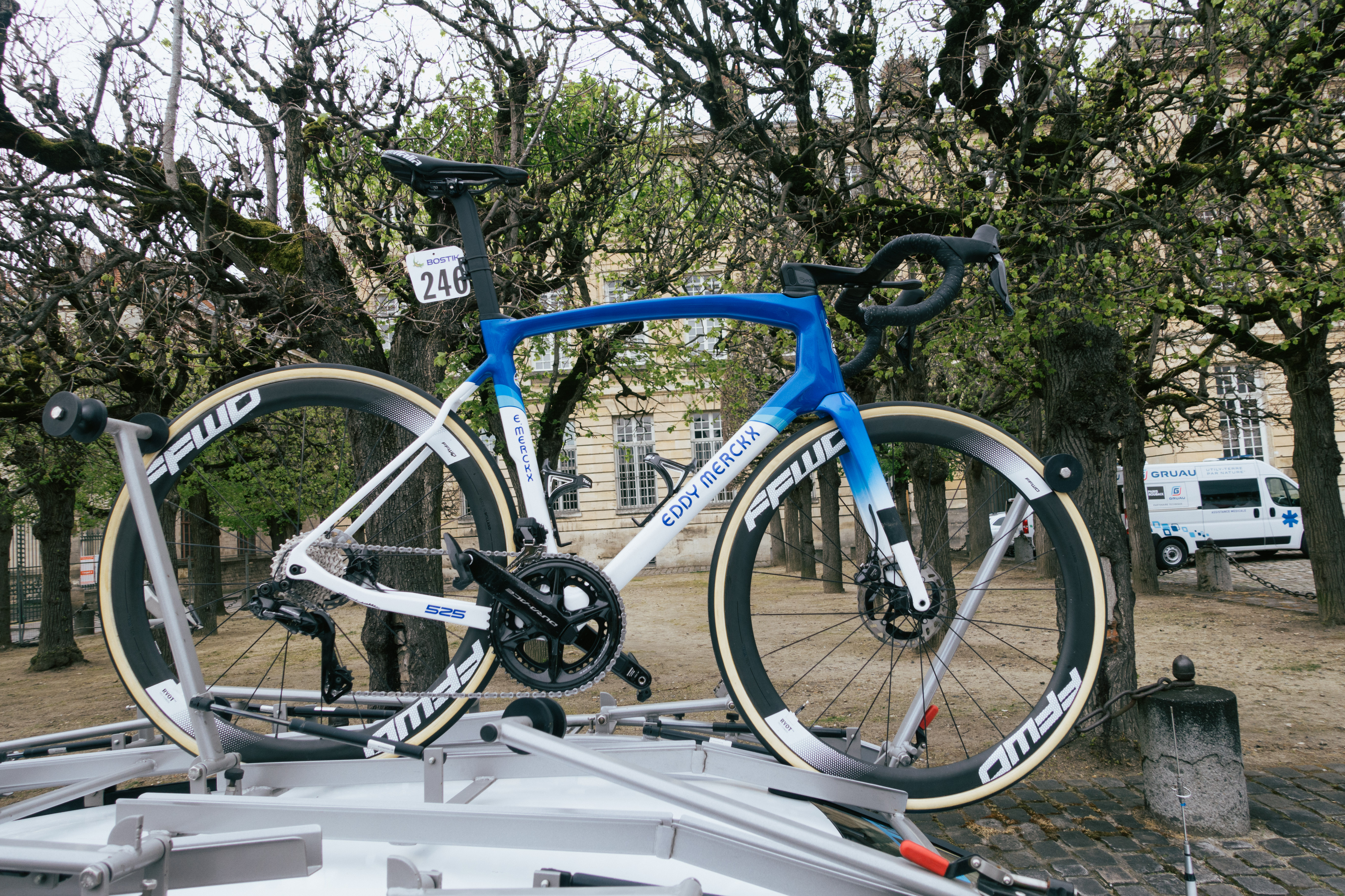 Technologie homme Paris Roubaix