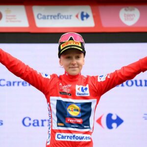 Gaia Realini leads the Vuelta Femenina