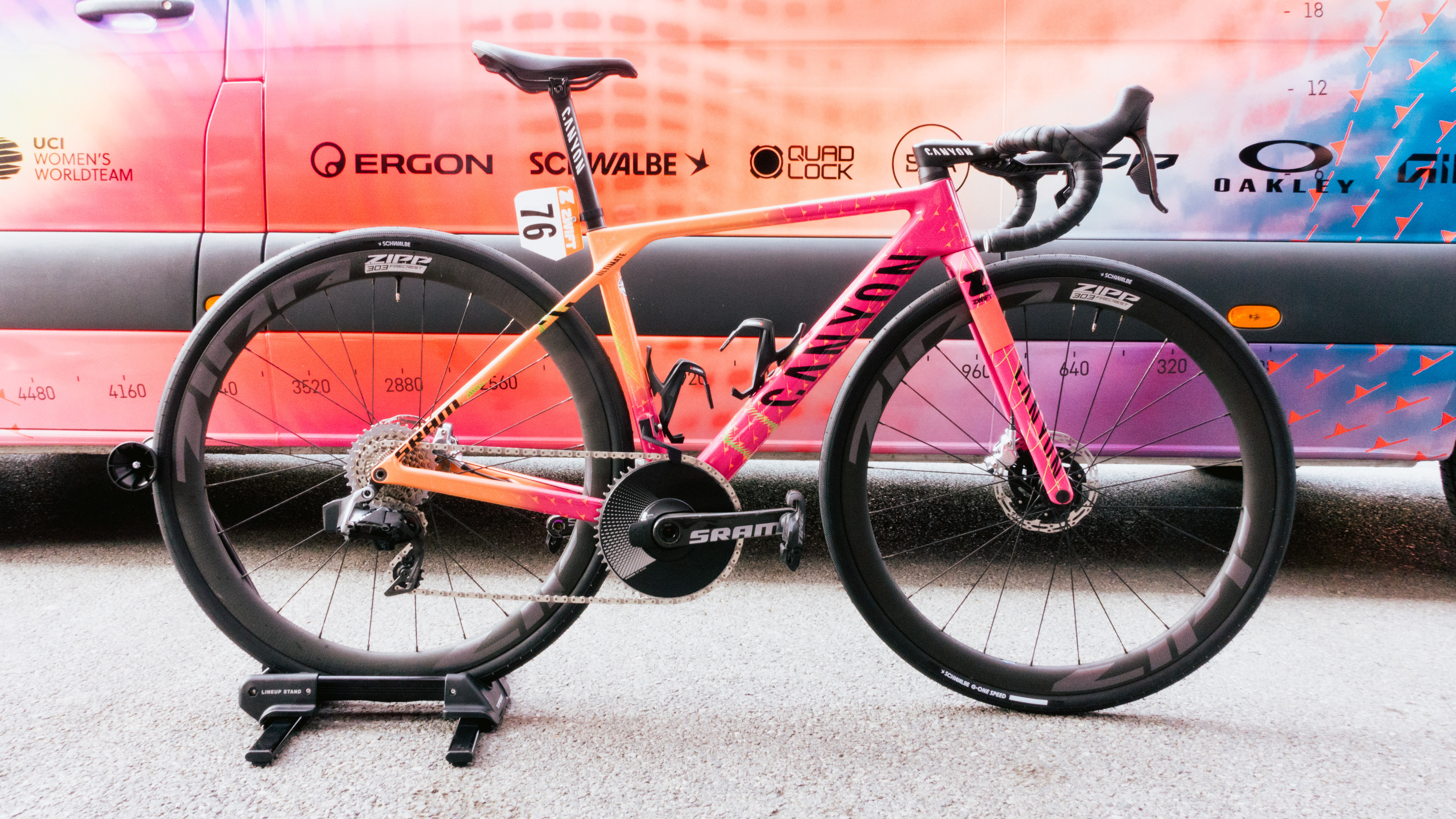 Galerie tech féminine Paris Roubaix