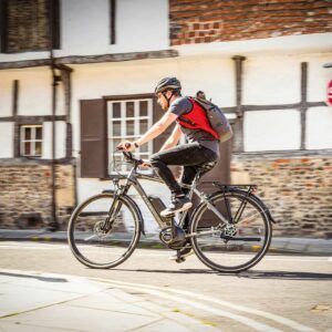 Comment entretenir votre vélo électrique, de l'entretien au lavage des pièces électriques