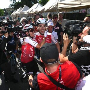 Benjamin Thomas and Cofidis celebrate winning stage 5 at the Giro d