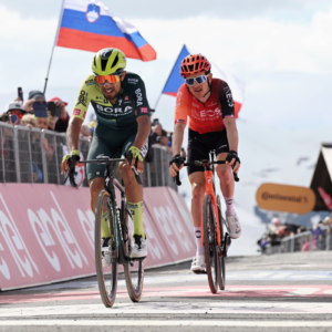Dani Martinez and Geraint Thomas finish stage 15 of the Giro d