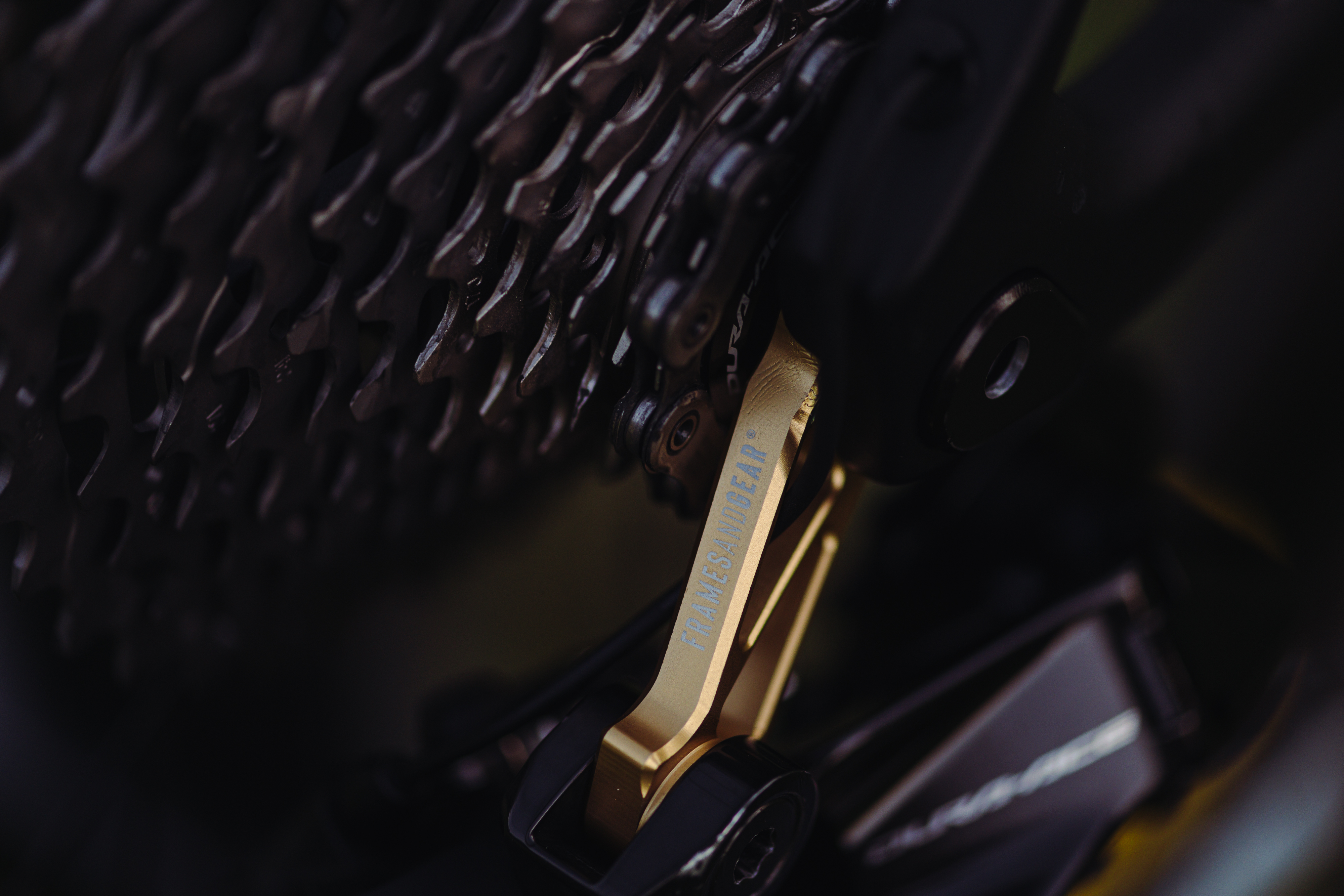 Le Colnago V4RS jaune 2024 de Tadej Pogacar