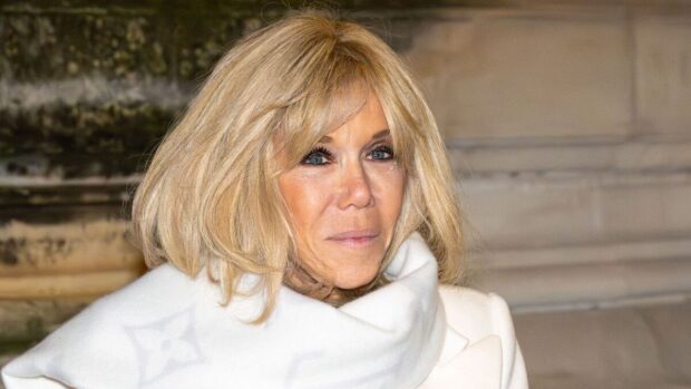L’exercice préféré de Brigitte Macron pour garder un ventre plat