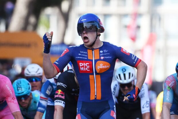 L'UCI publie tous les détails sur la répression des casques – voici ce qui va être interdit