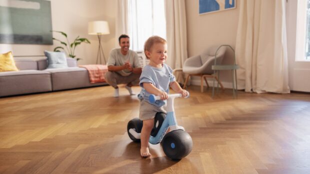 woom WOW balance bike