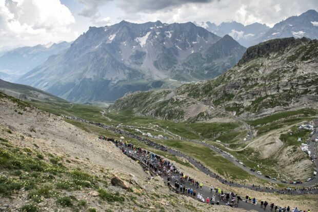 2026 L'Étape du Tour de France et L'Étape du Tour de France Femmes avec Zwift s'attaqueront aux ascensions emblématiques du Tour