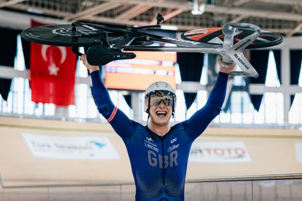 Homme le plus rapide du monde: comment Matthew Richardson a battu le record du monde le plus pur de la piste du cyclisme