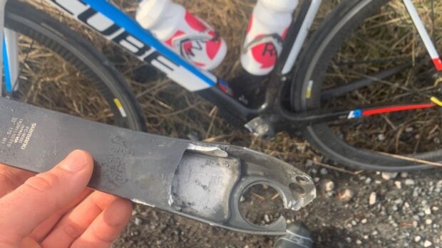 Shimano dura ace 9000 crank arm snapped