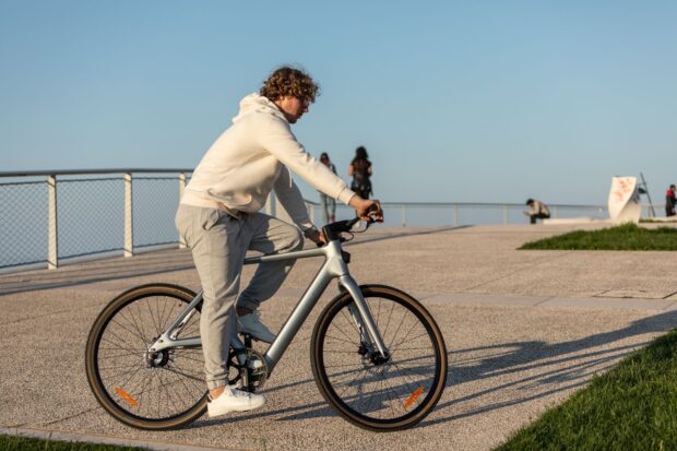 Vélo électrique carbone : guide d’achat et analyse du Fiido Air