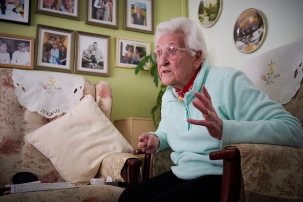 "Mes camarades de club me soutiennent" : l'ancien podium du Tour de France, 91 ans, sur sa motivation à rouler