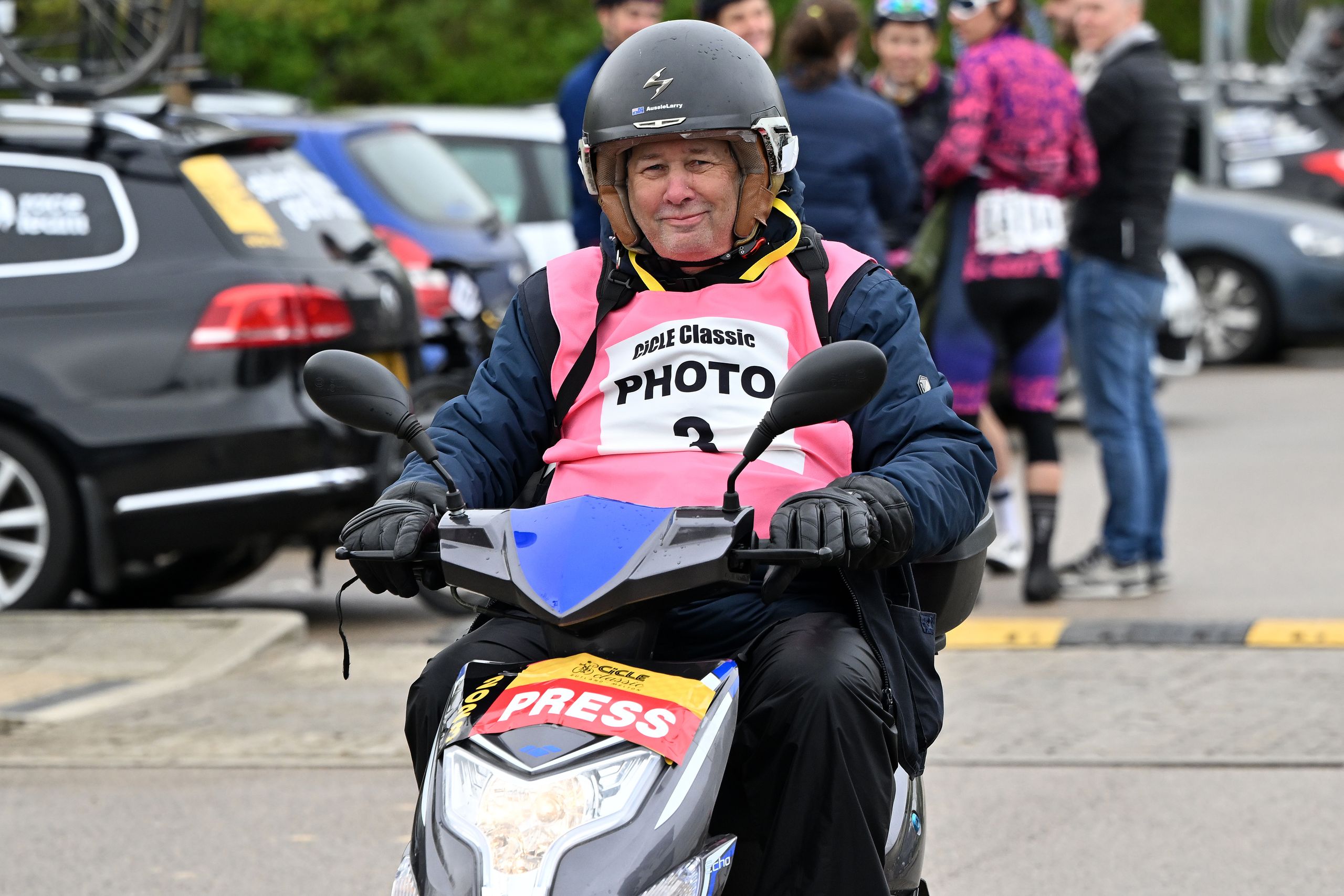 "Son dévouement pour le cyclisme était implacable" – Larry Hickmott, pilier de la scène automobile britannique, est décédé à l'âge de 65 ans