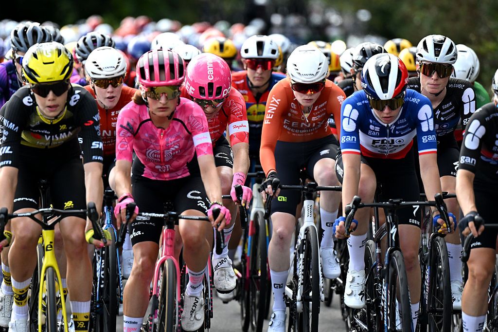 Tour de France Femmes peloton