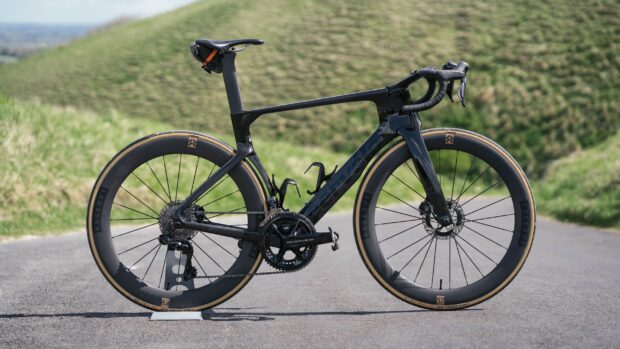 Test du Cervélo S5 2026 : incroyablement rapide, mais d'une conduite déconcertante