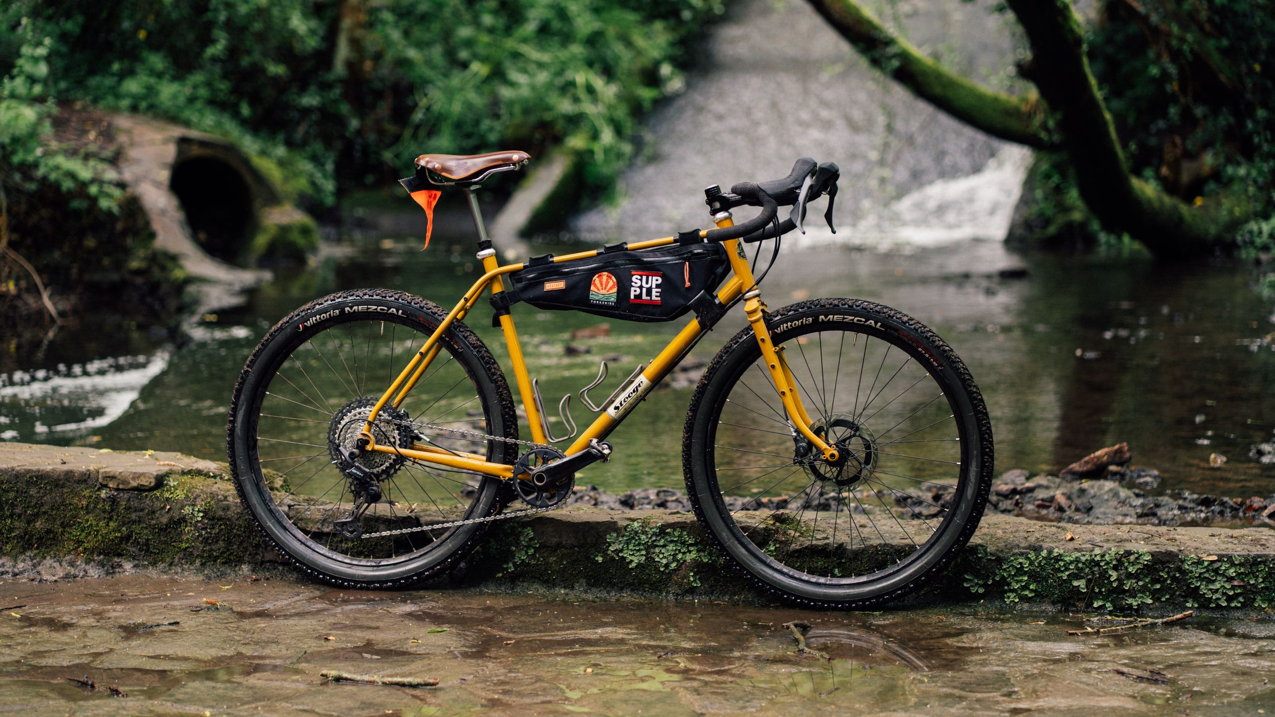 Examen du vélo de gravier Stooge Rambler : amusant parfois, mais absurdement lourd, et cela m'a fait m'arracher les cheveux