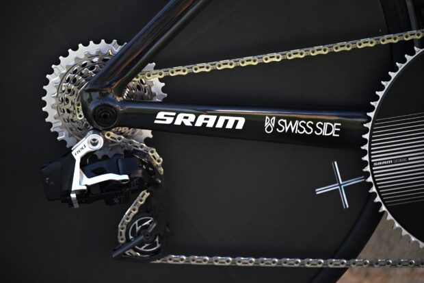 "Cela a commencé par un différend au sujet de notre rouage à 10 dents, cette décision est bien plus importante que cela" – SRAM répond au rejet de l'appel de l'UCI en matière de restriction de vitesse