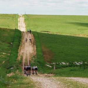 « Tout ce que vous pourriez souhaiter » : le parcours Unbound 2026 rassemble les plus grands succès de 20 ans de courses sur gravier à Flint Hills