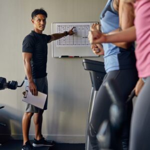 Oubliez les compléments coupe-faim : voici ce que conseillent les médecins du sport pour progresser