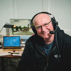 "Je n'aime que ceux qui me détestent" : Carlton Kirby parle de sa carrière qui divise les opinions dans un commentaire