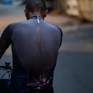 Ce que vingt minutes de vélo font à votre dos après une journée assise