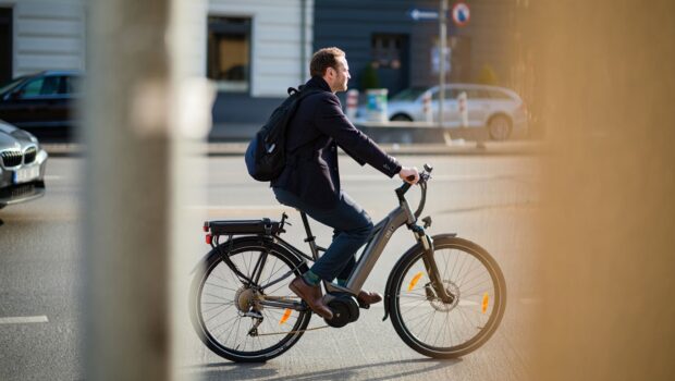 Jʼai roulé en vélo électrique pendant un mois pour aller travailler et voici ce que ça a changé