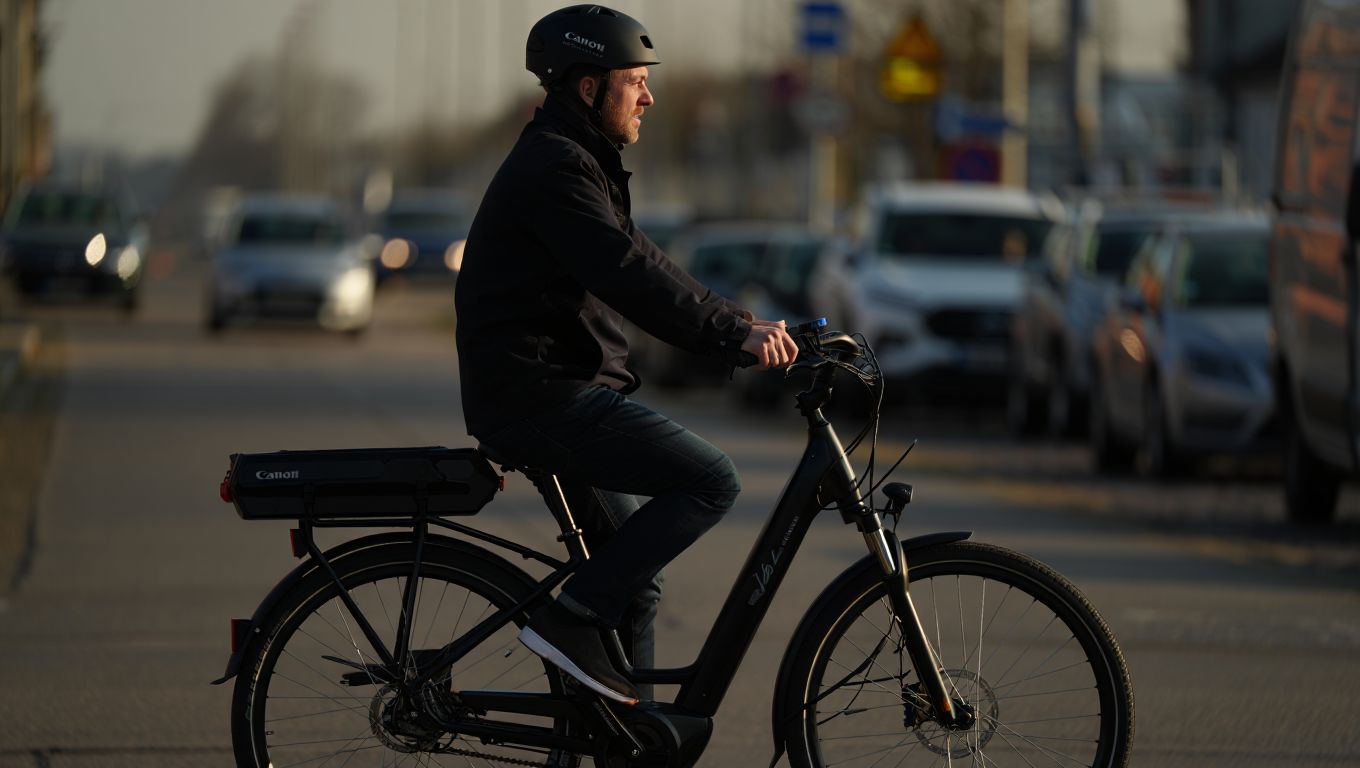 150 km dʼautonomie et une recharge complète en 90 minutes : ce vélo électrique change la donne pour le vélotaf