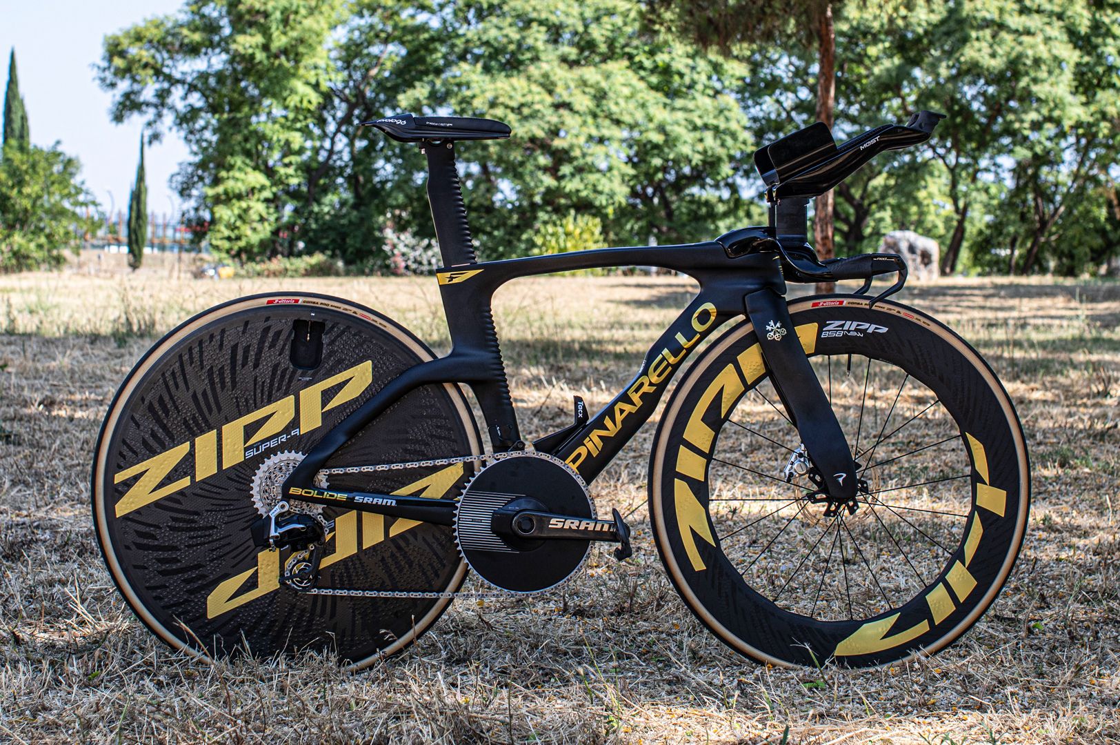 Tom Pidcock's Pinarello Bolide F TT bike